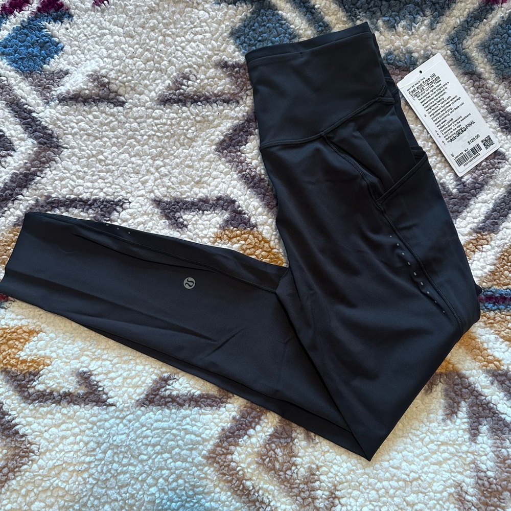 NWT lululemon Black Fast and Free HR Tight 25”